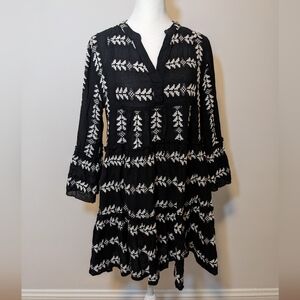Elan Embroidered Bell Sleeve Dress Medium Swim Cover Up